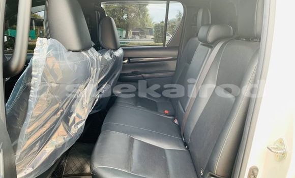 Buy Used Toyota Hiluxe Revo White Car in Bangkok in Bangkok Buy Used Toyota Hiluxe Revo White Car in Bangkok in Bangkok