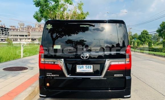 Buy Used Toyota Crown Majesta Black Car in Bangkok in Bangkok Buy Used Toyota Crown Majesta Black Car in Bangkok in Bangkok