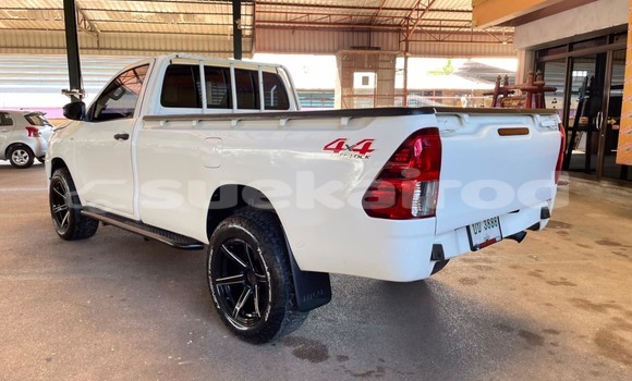 Buy Used Toyota Hiluxe Revo White Car in Bangkok in Bangkok Buy Used Toyota Hiluxe Revo White Car in Bangkok in Bangkok