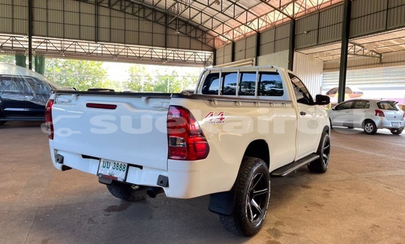 Buy Used Toyota Hiluxe Revo White Car in Bangkok in Bangkok Buy Used Toyota Hiluxe Revo White Car in Bangkok in Bangkok