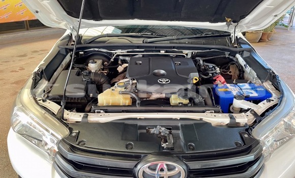 Buy Used Toyota Hiluxe Revo White Car in Bangkok in Bangkok Buy Used Toyota Hiluxe Revo White Car in Bangkok in Bangkok