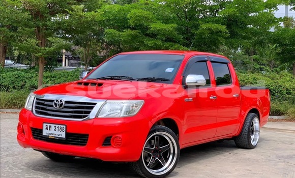 Buy Used Toyota Hiluxe VIGO Red Car in Bangkok in Bangkok