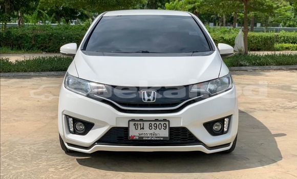 ซื้อ รถมือสอง Honda Jazz ขาว รถยนต์ ใน %{เมือง} ใน กรุงเทพมหานคร ซื้อ รถมือสอง Honda Jazz ขาว รถยนต์ ใน %{เมือง} ใน กรุงเทพมหานคร