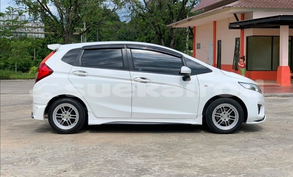 ซื้อ รถมือสอง Honda Jazz ขาว รถยนต์ ใน %{เมือง} ใน กรุงเทพมหานคร ซื้อ รถมือสอง Honda Jazz ขาว รถยนต์ ใน %{เมือง} ใน กรุงเทพมหานคร