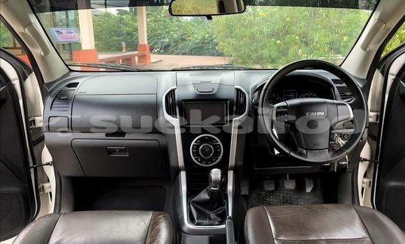 Buy Used Isuzu D-Max White Car in Bangkok in Bangkok Buy Used Isuzu D-Max White Car in Bangkok in Bangkok