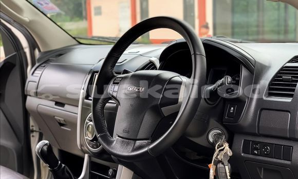 Buy Used Isuzu D-Max White Car in Bangkok in Bangkok Buy Used Isuzu D-Max White Car in Bangkok in Bangkok