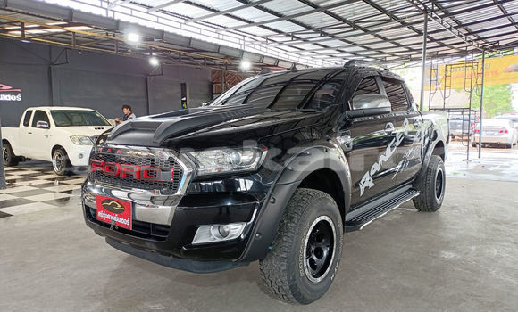 ซื้อ รถมือสอง Ford Ranger สีดำ รถยนต์ ใน %{เมือง} ใน กรุงเทพมหานคร