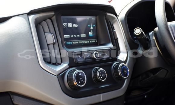 Buy Used Chevrolet Colorado White Car in Bangkok in Bangkok Buy Used Chevrolet Colorado White Car in Bangkok in Bangkok