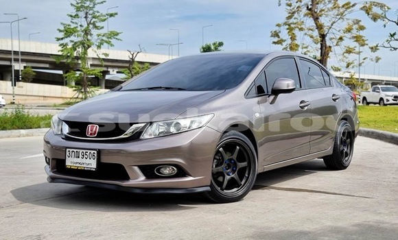 ซื้อ รถมือสอง Honda Civic สีน้ำตาล รถยนต์ ใน %{เมือง} ใน กรุงเทพมหานคร