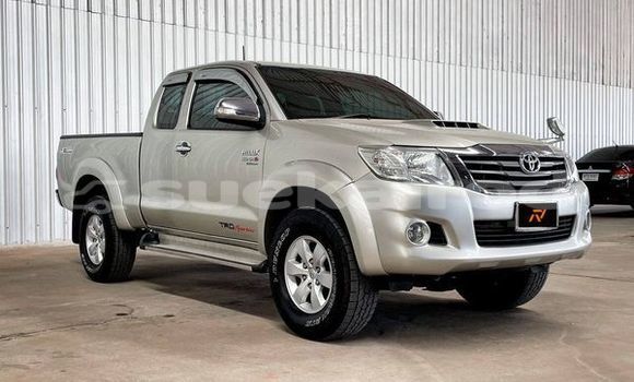 ซื้อ รถมือสอง Toyota Hiluxe VIGO เงิน รถยนต์ ใน %{เมือง} ใน กรุงเทพมหานคร