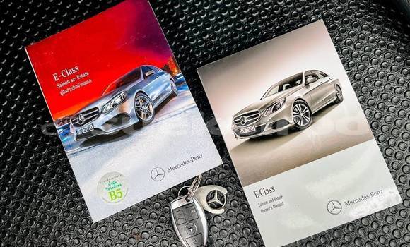 ซื้อ รถมือสอง Mercedes-Benz E-klasse สีดำ รถยนต์ ใน %{เมือง} ใน กรุงเทพมหานคร ซื้อ รถมือสอง Mercedes-Benz E-klasse สีดำ รถยนต์ ใน %{เมือง} ใน กรุงเทพมหานคร