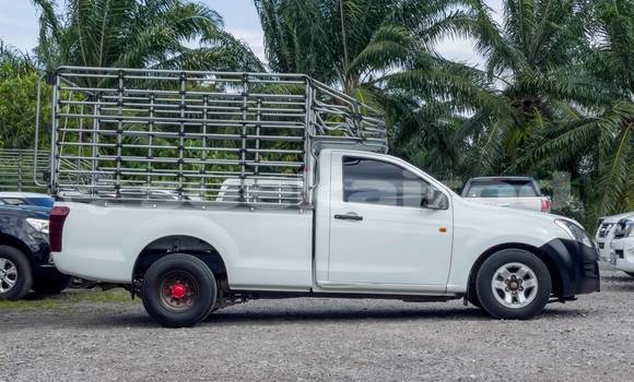 Buy Used Isuzu D-Max White Car in Bangkok in Bangkok Buy Used Isuzu D-Max White Car in Bangkok in Bangkok