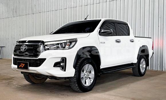 Buy Used Toyota Hiluxe Revo White Car in Bangkok in Bangkok Buy Used Toyota Hiluxe Revo White Car in Bangkok in Bangkok