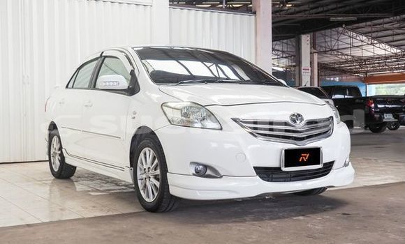 Buy Used Toyota Vios White Car in Bangkok in Bangkok