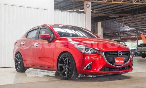 ซื้อ รถมือสอง Mazda Mazda 2 สีแดง รถยนต์ ใน %{เมือง} ใน กรุงเทพมหานคร