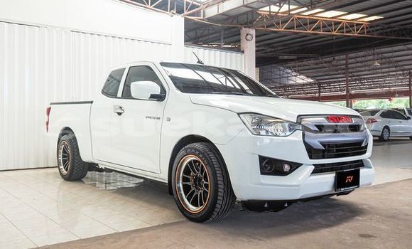 Buy Used Isuzu D-Max White Car in Bangkok in Bangkok Buy Used Isuzu D-Max White Car in Bangkok in Bangkok