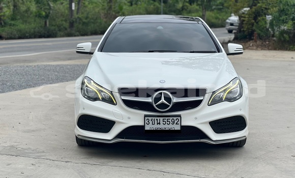 Buy Used Mercedes-Benz E200 White Car in Bangkok in Bangkok Buy Used Mercedes-Benz E200 White Car in Bangkok in Bangkok