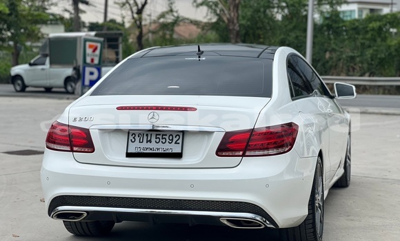 Buy Used Mercedes-Benz E200 White Car in Bangkok in Bangkok Buy Used Mercedes-Benz E200 White Car in Bangkok in Bangkok