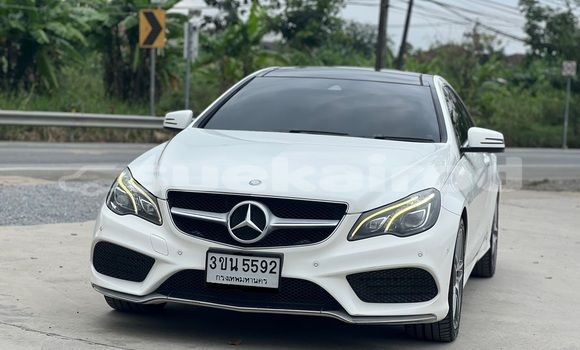 Buy Used Mercedes-Benz E200 White Car in Bangkok in Bangkok Buy Used Mercedes-Benz E200 White Car in Bangkok in Bangkok