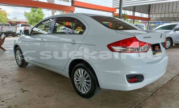 Buy Used Suzuki Ciaz White Car in Bangkok in Bangkok Buy Used Suzuki Ciaz White Car in Bangkok in Bangkok