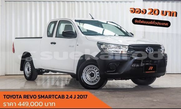 Buy Used Toyota Hiluxe Revo White Car in Bangkok in Bangkok Buy Used Toyota Hiluxe Revo White Car in Bangkok in Bangkok