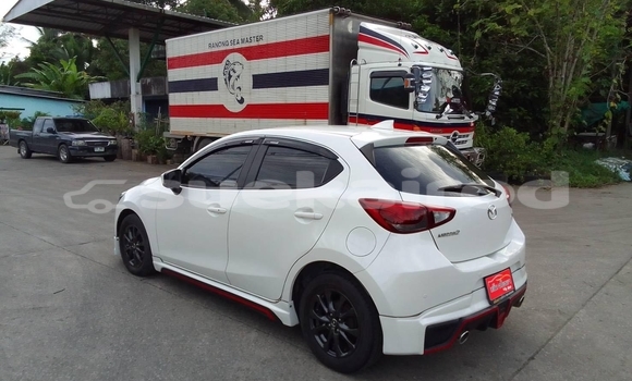 ซื้อ รถมือสอง Mazda 2 ขาว รถยนต์ ใน %{เมือง} ใน กรุงเทพมหานคร ซื้อ รถมือสอง Mazda 2 ขาว รถยนต์ ใน %{เมือง} ใน กรุงเทพมหานคร