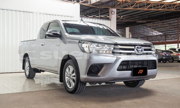 ซื้อ รถมือสอง Toyota Hiluxe Revo เงิน รถยนต์ ใน %{เมือง} ใน กรุงเทพมหานคร