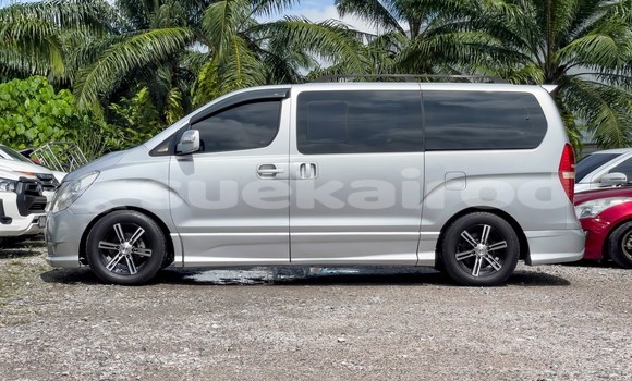 Buy Used Hyundai H1 Silver Car in Bangkok in Bangkok Buy Used Hyundai H1 Silver Car in Bangkok in Bangkok