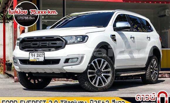 Buy Used Ford Everest White Car in Bangkok in Bangkok