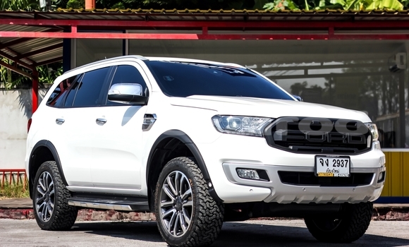 Buy Used Ford Everest White Car in Bangkok in Bangkok Buy Used Ford Everest White Car in Bangkok in Bangkok