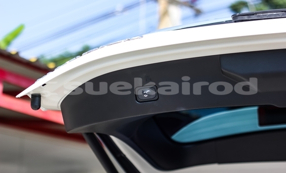 Buy Used Ford Everest White Car in Bangkok in Bangkok Buy Used Ford Everest White Car in Bangkok in Bangkok