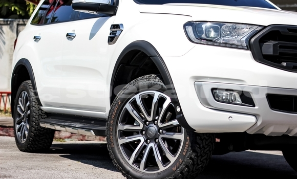 Buy Used Ford Everest White Car in Bangkok in Bangkok Buy Used Ford Everest White Car in Bangkok in Bangkok