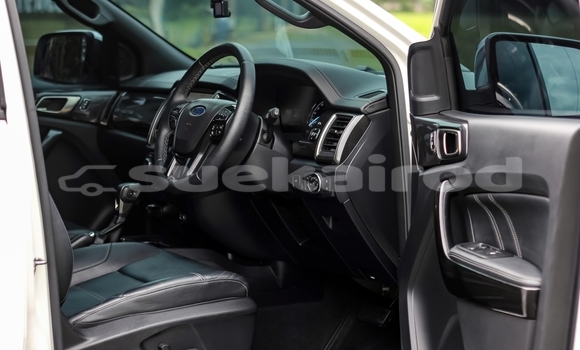 Buy Used Ford Everest White Car in Bangkok in Bangkok Buy Used Ford Everest White Car in Bangkok in Bangkok