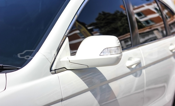 Buy Used Honda CR-V White Car in Bangkok in Bangkok Buy Used Honda CR-V White Car in Bangkok in Bangkok