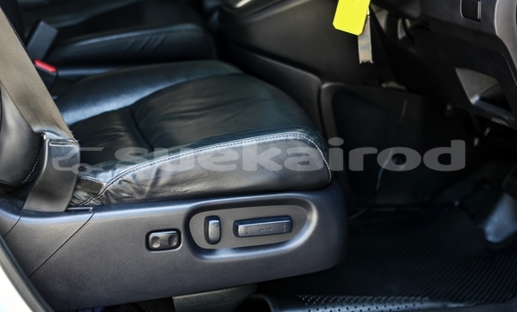 Buy Used Honda CR-V White Car in Bangkok in Bangkok Buy Used Honda CR-V White Car in Bangkok in Bangkok