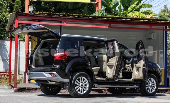 Buy Used Isuzu MU-X Brown Car in Bangkok in Bangkok Buy Used Isuzu MU-X Brown Car in Bangkok in Bangkok