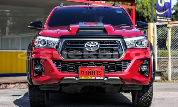 Buy Used Toyota Hiluxe Revo Red Car in Bangkok in Bangkok Buy Used Toyota Hiluxe Revo Red Car in Bangkok in Bangkok