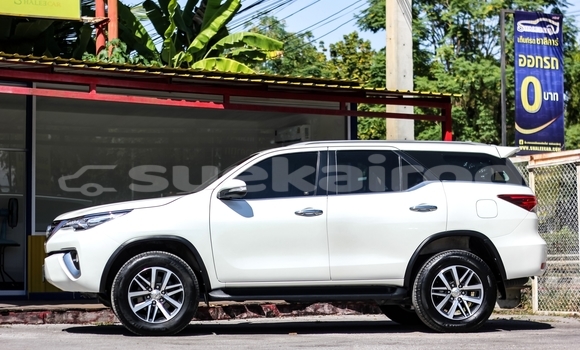 Buy Used Toyota Fortuner White Car in Bangkok in Bangkok Buy Used Toyota Fortuner White Car in Bangkok in Bangkok