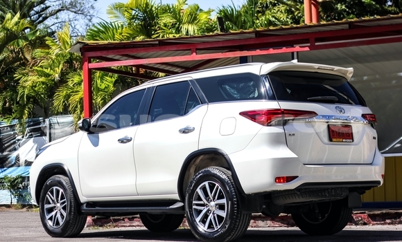 Buy Used Toyota Fortuner White Car in Bangkok in Bangkok Buy Used Toyota Fortuner White Car in Bangkok in Bangkok