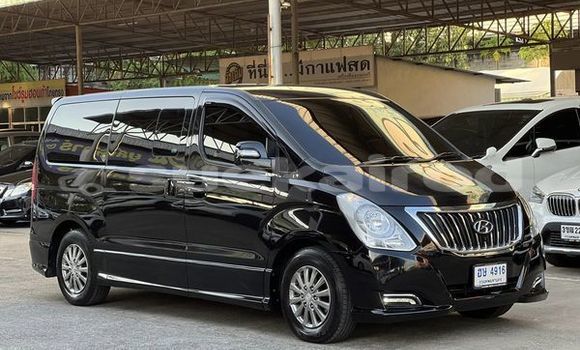 Buy Used Hyundai H1 Black Car in Bangkok in Bangkok