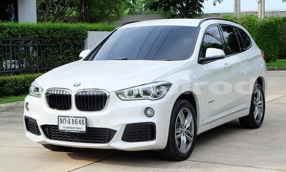 Buy Used BMW X1 White Car in Bangkok in Bangkok