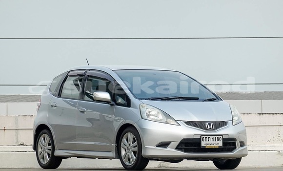 Buy Used Honda Jazz Silver Car in Bangkok in Bangkok
