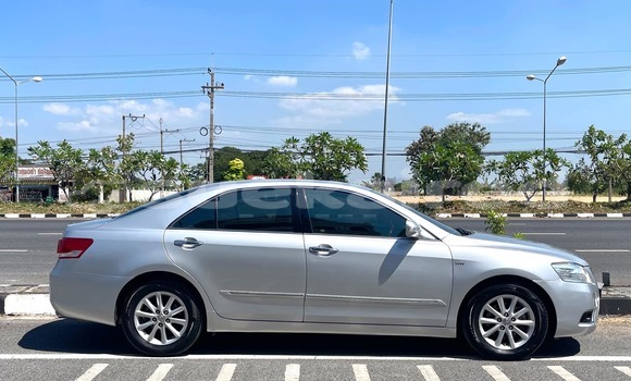 Buy Used Toyota Camry Silver Car in Bangkok in Bangkok Buy Used Toyota Camry Silver Car in Bangkok in Bangkok