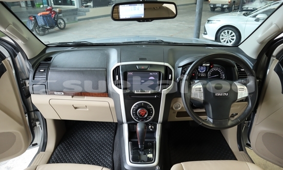 ซื้อ รถมือสอง Isuzu MU-X เงิน รถยนต์ ใน %{เมือง} ใน กรุงเทพมหานคร ซื้อ รถมือสอง Isuzu MU-X เงิน รถยนต์ ใน %{เมือง} ใน กรุงเทพมหานคร