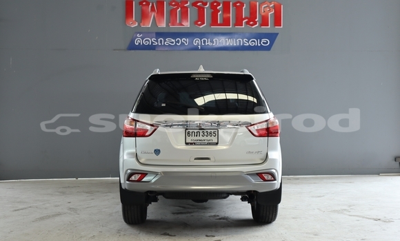 ซื้อ รถมือสอง Isuzu MU-X เงิน รถยนต์ ใน %{เมือง} ใน กรุงเทพมหานคร ซื้อ รถมือสอง Isuzu MU-X เงิน รถยนต์ ใน %{เมือง} ใน กรุงเทพมหานคร