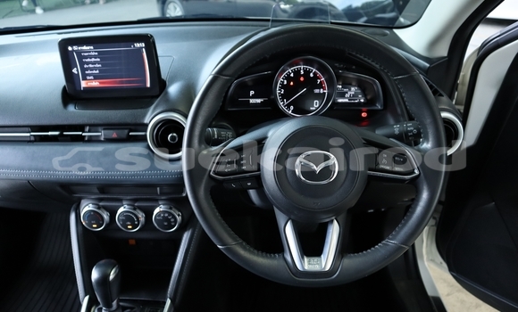 ซื้อ รถมือสอง Mazda Mazda 2 ขาว รถยนต์ ใน %{เมือง} ใน กรุงเทพมหานคร ซื้อ รถมือสอง Mazda Mazda 2 ขาว รถยนต์ ใน %{เมือง} ใน กรุงเทพมหานคร