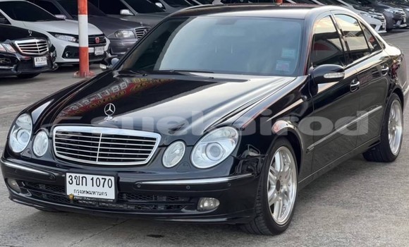 Buy Used Mercedes-Benz E-Classe Black Car in Bangkok in Bangkok