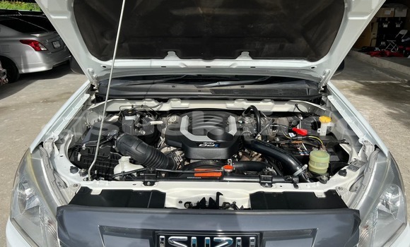 Buy Used Isuzu D-Max White Car in Bangkok in Bangkok Buy Used Isuzu D-Max White Car in Bangkok in Bangkok