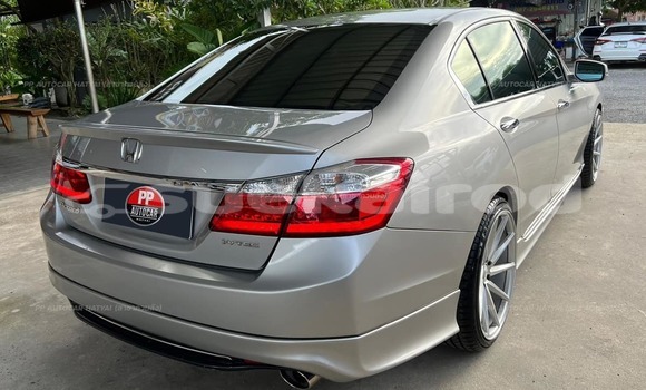 Buy Used Honda Accord Other Car in Bangkok in Bangkok Buy Used Honda Accord Other Car in Bangkok in Bangkok
