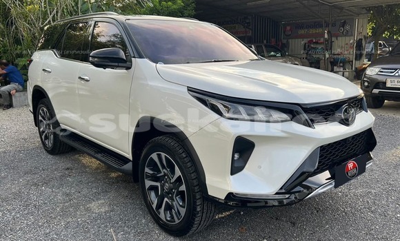 Buy Used Toyota Fortuner White Car in Bangkok in Bangkok Buy Used Toyota Fortuner White Car in Bangkok in Bangkok